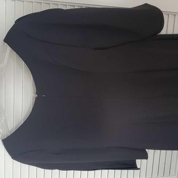 Little black dress - Picture 5 of 7